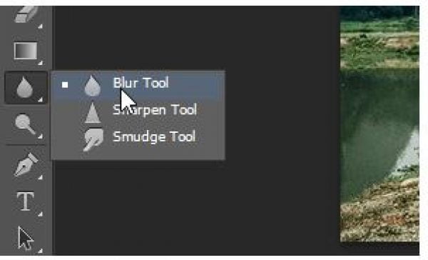 Sử dụng công cụ Blur Tool