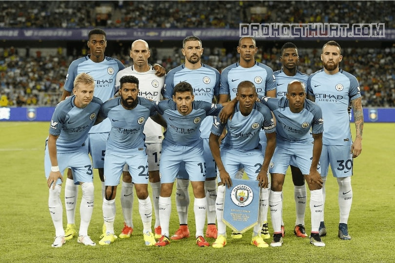 Man City tiễn Tottenham rời FA Cup bằng bàn thắng muộn